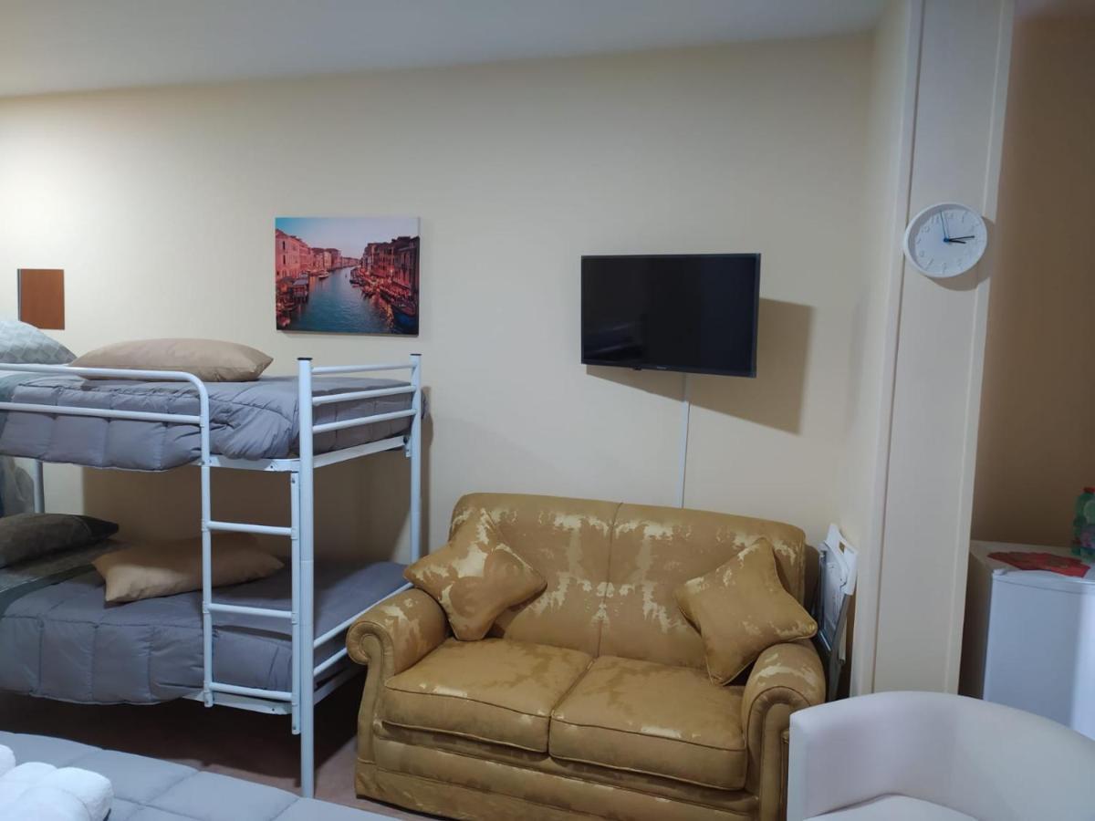 La Torre B&B Avellino Bagian luar foto
