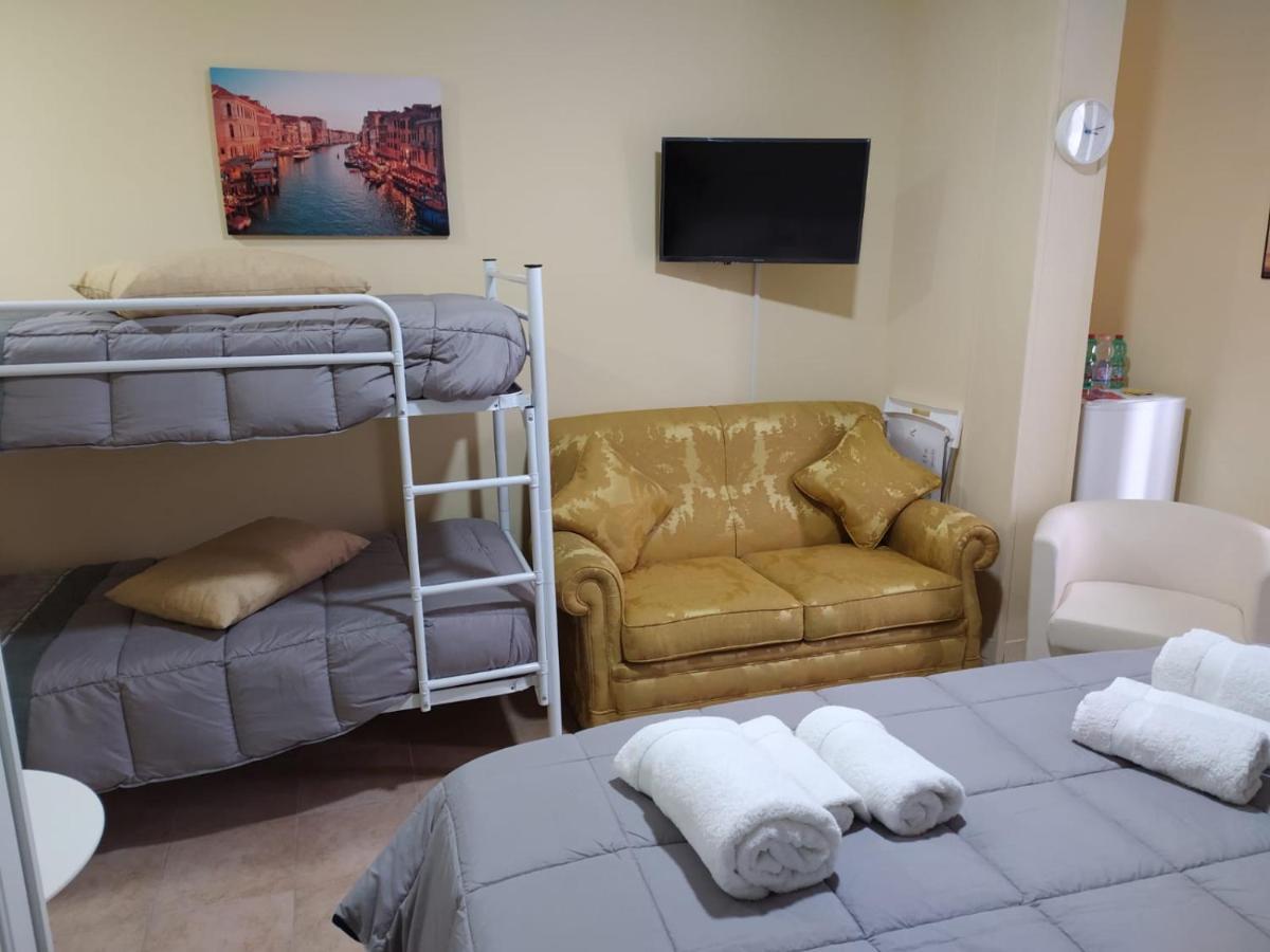 La Torre B&B Avellino Bagian luar foto