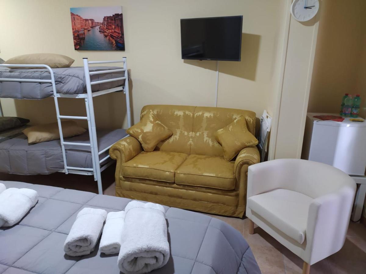 La Torre B&B Avellino Bagian luar foto